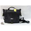 Image 1 : NIKON SHOULDER CAMERA BAG