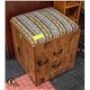 Image 1 : STORAGE STOOL 15" X 15" X 18" WOOD ON WHEELS