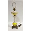 Image 1 : ANTIQUE PARLOR TABLE LAMP- MEASURES 26" TALL