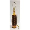 Image 1 : VINTAGE CERMAIC TABLE LAMP- MEASURES 29" TALL