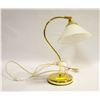 Image 1 : VINTAGE TABLE LAMP 16" TALL