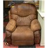 Image 1 : ESTATE RECLINER AS IS