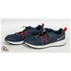 Image 1 : LADIES SIZE 4.5 REEBOK LACE UP SNEAKERS