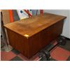 Image 1 : WOODEN 6 DRAWER DESK APPROX H-29.5" W-30" L-60"