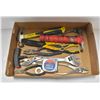 Image 1 : HAMMERS PLIERS WRENCHES TAPE MEASURE