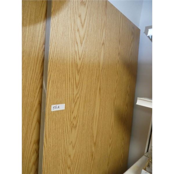 32x80 MrqOak inteior door looks like new