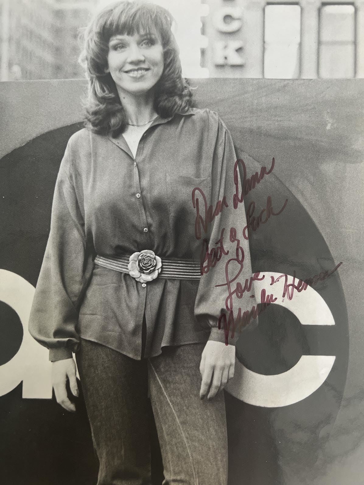 Taxi Marilu Henner signed photo Taxi Marilu Henner signed photo