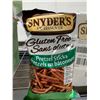 Image 2 : CASE LOT Snyder's Gluten Free Pretzel Sticks 12 x 220g