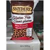 Image 2 : CASE LOT Snyder's Gluten Free Mini Pretzels 12 x 220g
