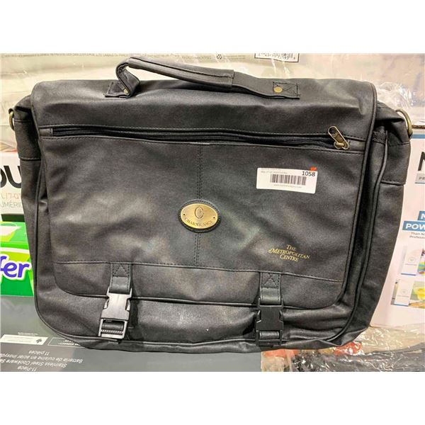 Charme Sak Messenger Bag Black