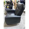 Image 3 : Sealy Electric Lazy Boy Style Chair with Remote