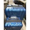 Image 4 : Set of 2 Blue Rolling Hard Shell Suticases - One Wheel on one Case is damaged