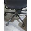 Image 3 : Rolling Upholstered Black Office Chair