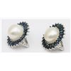 Image 2 : 14K PAIR OF BUTTON CUFFS WITH PEARL CENTER