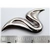 Image 3 : UNIQUE STERLING HOLLOW BROOCH