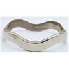 Image 2 : VINTAGE STERLING HINGED BANGLE WITH WAVY