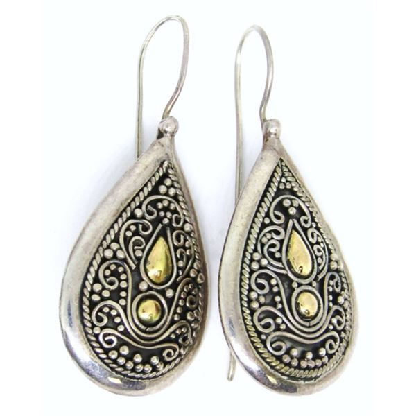 PAIR OF INDONESIA 925/18K PIERCED EARRINGS