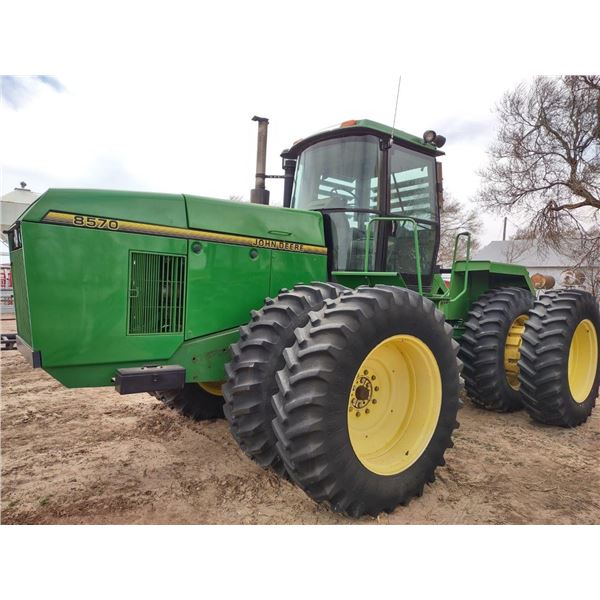 John Deere 8570 Tractor