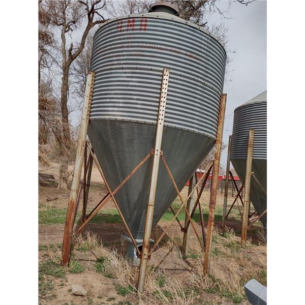 500 Bushel Teardrop Bin (west)