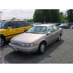 94 FORD TAURUS GL 4DR EXMT.                                           