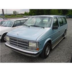 90 DODGE CARAVAN VAN EXMT.                                            