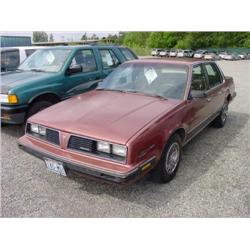 86 PONTIAC 6000 LE 4DR EXMT.                                          