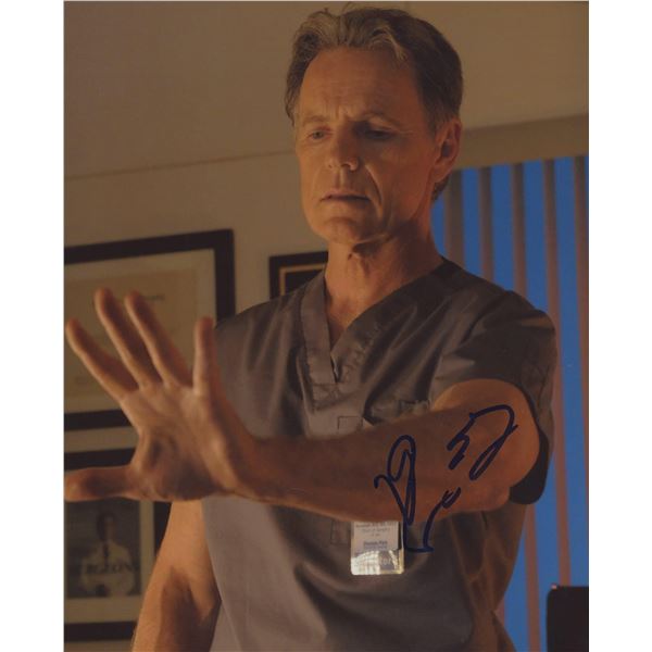 Bruce Greenwood signed photo