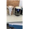 Image 2 : 5 CANS OF PAINT