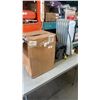 Image 1 : 6 BLACK TOILET SEATS, DELONGHI OIL HEATER AND FAN