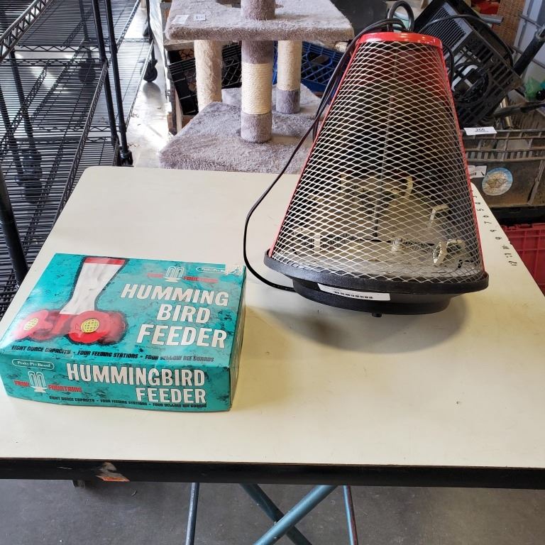 HUMMINGBIRD FEEDER AND ELECTROHOME PYRAMID HEATER - Big Valley Auction