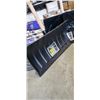 Image 3 : 2 NEW SNOW SHOVELS AND 2 NEW FLOOR MATS