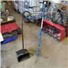 Image 1 : HOCKEY TREE AND GARBAGE SCOOP