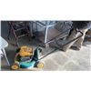 Image 1 : YARDMAN GAS LAWN MOWER 21" CUT