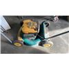 Image 2 : YARDMAN GAS LAWN MOWER 21" CUT