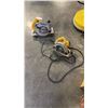 Image 1 : 2 DEWALT CIRCULAR SAWS