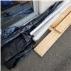 Image 2 : LOT OF POLY AND LUMBER