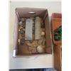 Image 2 : 3 TRAYS DECORATIVE STONES
