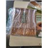 Image 2 : BAMBOO CUTLERY TRAY, KNIFE BLOCK AND CHEESE BOARD