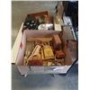 Image 1 : 2 BOXES WOOD BOXES, TINS