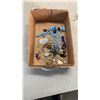 Image 1 : TRAY OF JEWELRY AND BEADS