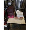 Image 1 : LOT OF COLLECTOR PLATES AND STORAGE BOXES