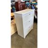Image 2 : 3 DRAWER DRESSER WITH HIDDEN DRAWER