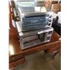 Image 1 : SANYO MICROWAVE AND HAMILTON BEACH TOASTER OVEN