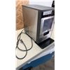 Image 2 : INSIGNIA 44LB NUGGET ICE MAKER TESTED AND WORKING RETAIL $700