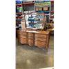 Image 1 : VINTAGE 9 DRAWER DRESSER WITH MIRROR