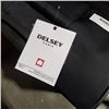 Image 2 : DELSEY PARIS BANDOL 3 PIECE LUGGAGE SET - LARGEST BAG MISSING ONE ZIPPER PULL, RETAIL $299