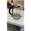 Image 1 : INSIGNIA 1.7L GLASS ELECTRIC KETTLE - TESTED WORKING - RETAIL $49