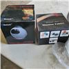Image 2 : PORTABLE SPEAKERS, SINGING TABLE AND BASEBALL HATS