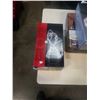 Image 2 : BOXED CRYSTAL FIGURE, SERVING BOWLS, ROASTING PAN