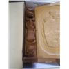 Image 2 : 15 INCH TOTEM POLE CARVING AND FIRST NATIONS CARVED PLAQUE